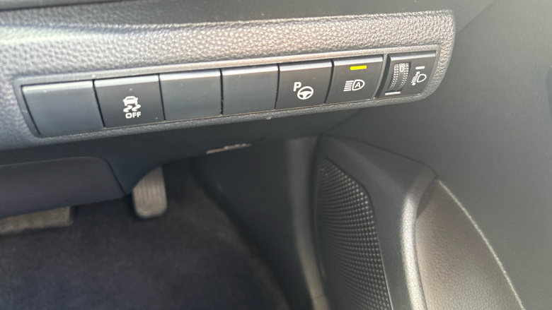 Toyota Corolla 2.0 VVT-i Hybrid Design 5dr CVT Hybrid Hatchback